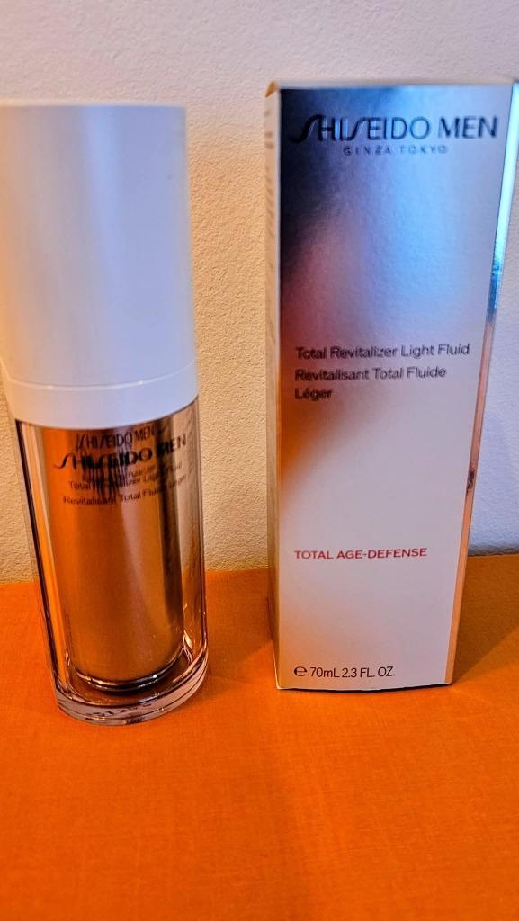 SHISEIDO men TOTAL REVITALIZER LIGHT FLUID - 70 ml, Handtassen en Accessoires, Uiterlijk | Gezichtsverzorging, Nieuw, Verzorging