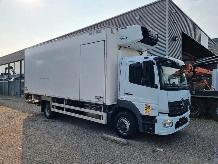Mercedes-Benz Atego 1221 Kuhlkoffer/ Carrier 850/ Chereau/ A, Auto's, Vrachtwagens, Bedrijf, Te koop, ABS, Achteruitrijcamera