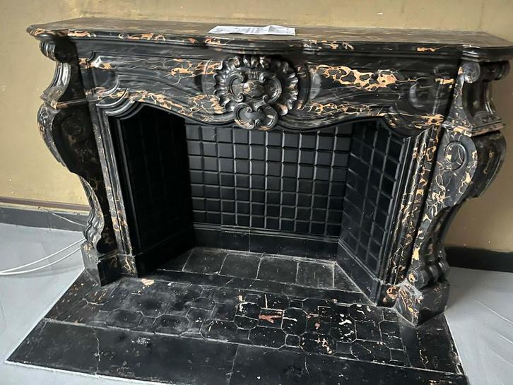 Cheminée ancienne en marbre noir Napoléon III / XIXe siècle, Maison & Meubles, Cheminées, Comme neuf, Enlèvement