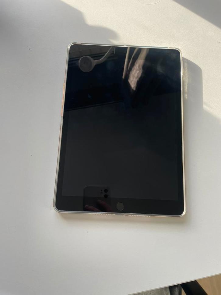 IPad 9e generatie 64 gb, Computers en Software, Apple iPads, Zo goed als nieuw, Ophalen