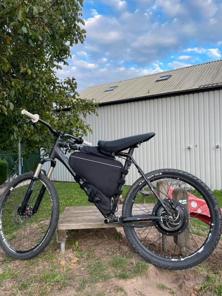 Conversion kit                          Surron talaria ebike, Fietsen en Brommers, Fietsen | Mountainbikes en ATB, Gebruikt, Heren