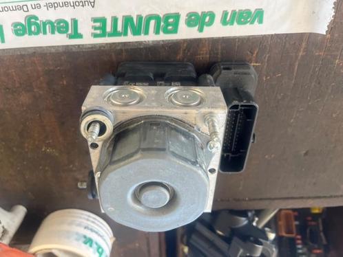 ABS Pomp van een Renault Clio, Auto-onderdelen, Elektronica en Kabels, Renault, Gebruikt, 3 maanden garantie