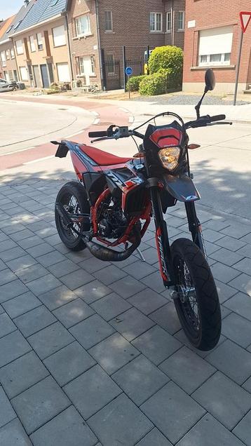 Beta track  beschikbaar voor biedingen