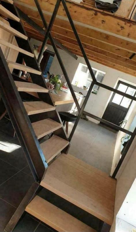 Nieuwe Stalen Trap op maat. Houten treden.Recht of kwarttrap, Doe-het-zelf en Bouw, Ladders en Trappen, Nieuw, Trap, Ophalen