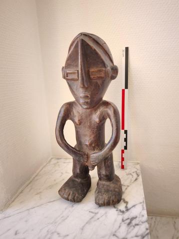 Standbeeld van LOA Congo beschikbaar voor biedingen