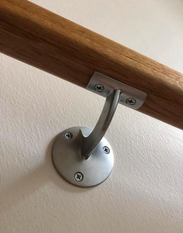 Trapleuning houder (2 stuks) beschikbaar voor biedingen