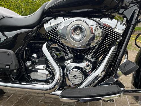 Harley-Davidson Road King Classic 2011, Motos, Motos | Harley-Davidson, Particulier, plus de 35 kW, 2 cylindres, Enlèvement