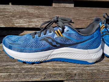 Loopschoenen Saucony Omni 21 beschikbaar voor biedingen