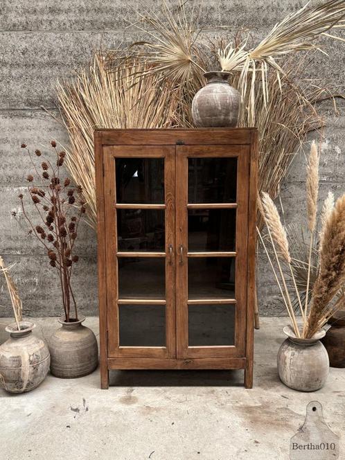 Oude middelhoge vitrinekast, Antiek en Kunst, Curiosa en Brocante, Ophalen of Verzenden