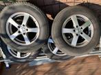 Winter banden voor Kia Sportage 215/70R16, Ophalen, Gebruikt, 16 inch, Winterbanden