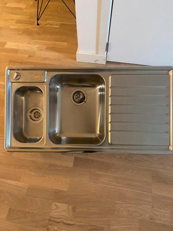 Nieuwe  spoelbak, Enlèvement, Comme neuf