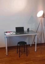 Grijs-wit bureau/secretaresse in perfecte staat, Huis en Inrichting, Bureaus, Ophalen, Zo goed als nieuw, Bureau