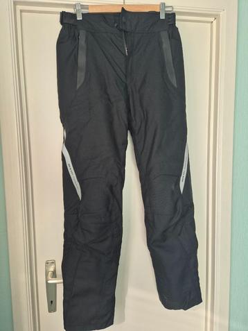 motokleding beschikbaar voor biedingen