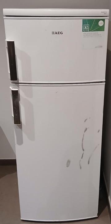 Koelkast Met Diepvriezer AEG Nog In Goede Staat  beschikbaar voor biedingen