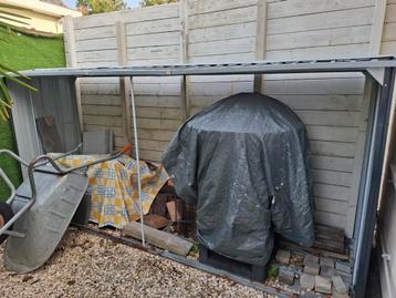 Houtberging of houtschuur  beschikbaar voor biedingen