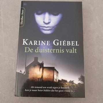 K. Giebel - De duisternis valt beschikbaar voor biedingen