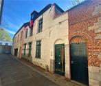 Maison à vendre à Tournai, 2 chambres, 31927 kWh/jaar, 590 kWh/m²/jaar, 2 kamers, Vrijstaande woning