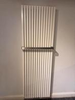 Radiator met handdoekhouder, Ophalen, Zo goed als nieuw, Radiator