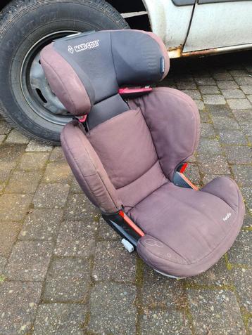 Chaise bébé avec isofix maxi cosi