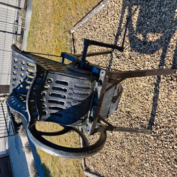 A vendre ancienne machine à betteraves.  beschikbaar voor biedingen