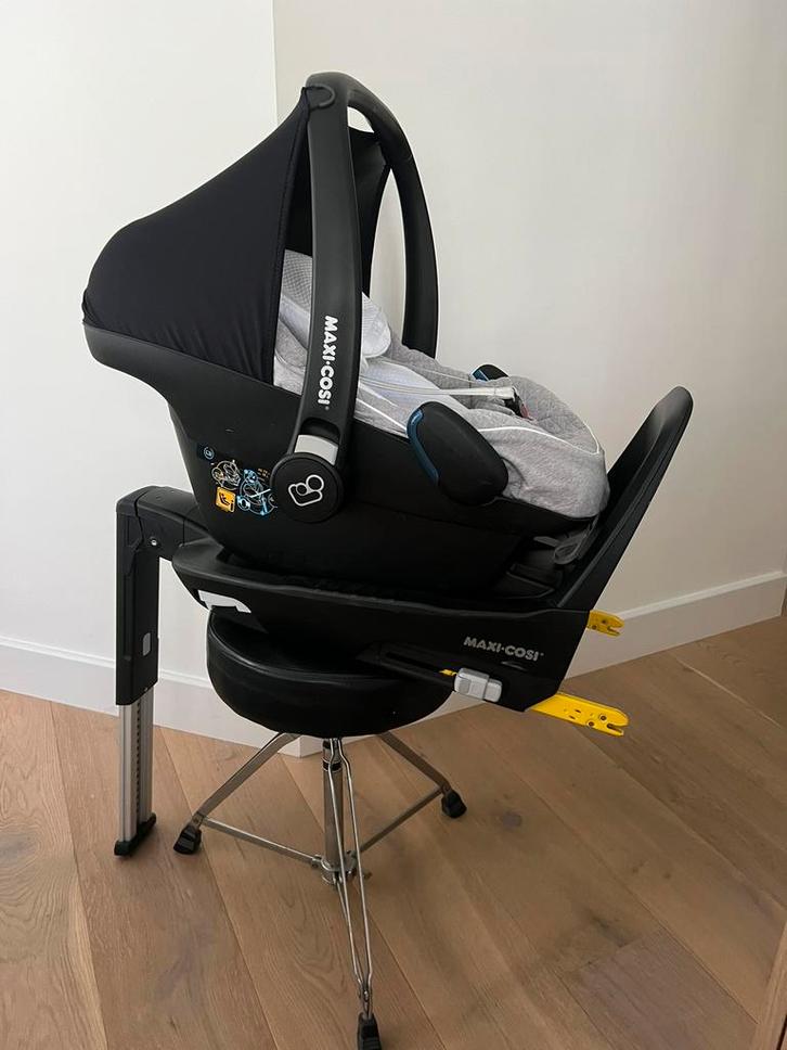 Maxi cosi Pebble pro + isofix + bekleding - Nieuwprijs 555€, Kinderen en Baby's, Autostoeltjes, Zo goed als nieuw, Maxi-Cosi, Isofix