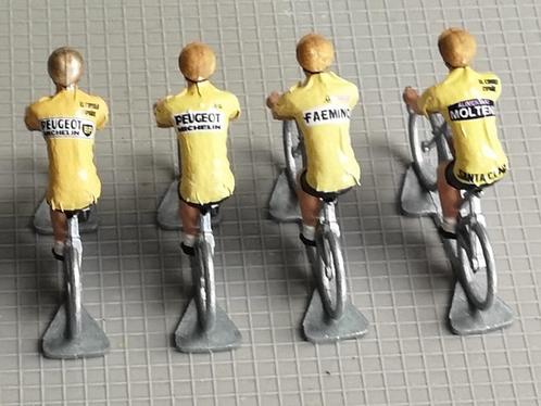 Specials "retro" metalen coureurkes 4 stuks, Antiek en Kunst, Antiek | Speelgoed, Verzenden