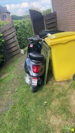 Vespa sprint, Ophalen of Verzenden, Zo goed als nieuw