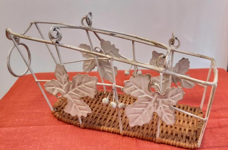 wijnfleshouder met bladmotief, Verzamelen, Wijnen, Zo goed als nieuw, Overige typen, Ophalen