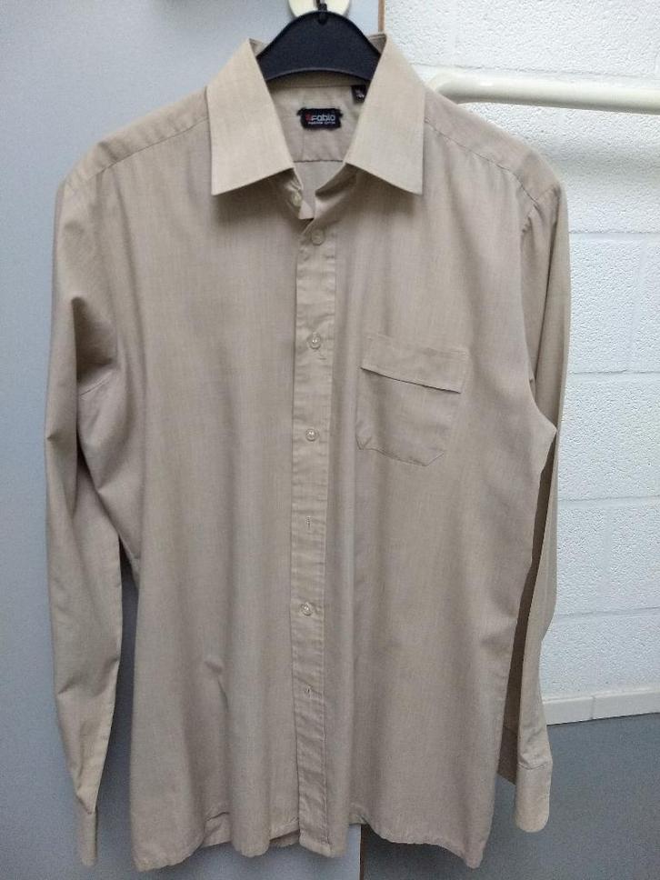 Lichtbruin (beige) hemd in prima staat - Maat 39, Kleding | Heren, Overhemden, Beige, Ophalen of Verzenden