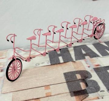 Zeldzaam Antiek 1960 Tandem roze 6-persoons Miniatuur fiets beschikbaar voor biedingen