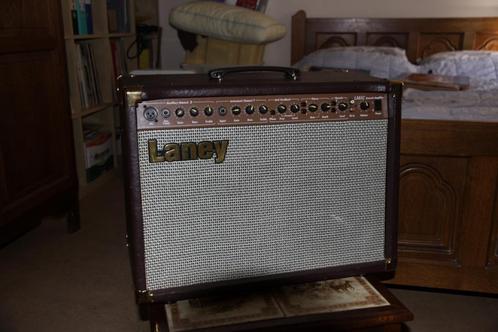 Laney LA65C Akoestische gitaarVersterker in zeer goede staat, Muziek en Instrumenten, Snaarinstrumenten | Gitaren | Akoestisch