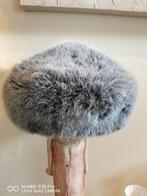 Muts in synthetisch bont - zilvergrijs - hoofdomtrek 55 cm, Pommedamourdiffusion, Verzenden, Nieuw, Muts