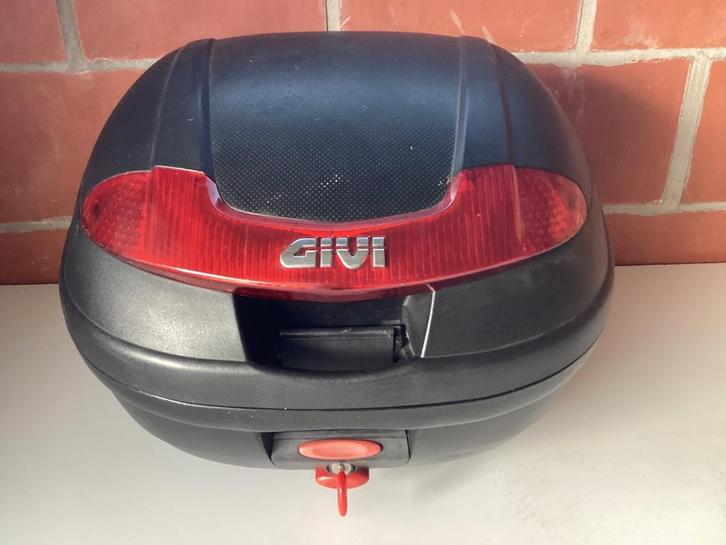Givi Monolock topkoffer rode reflectoren met beugel, Motoren, Accessoires | Koffers en Tassen, Gebruikt, Ophalen