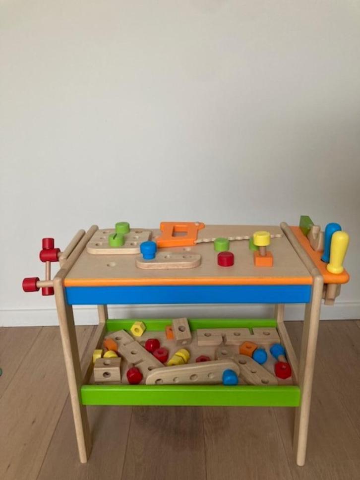 Houten werkbank speelgoed Pintoy, Kinderen en Baby's, Speelgoed | Houten speelgoed, Zo goed als nieuw, Meubelstuk of Keukentje