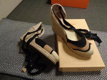 ESPADRILLES Castaner beschikbaar voor biedingen