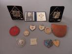 lot 13 religieuze items relic relikwie, Antiek en Kunst, Antiek | Religieuze voorwerpen, Verzenden