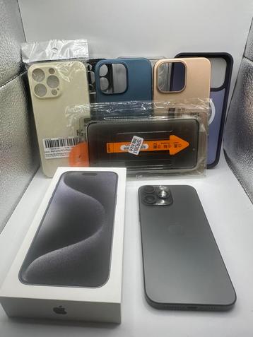 iPhone 15 Pro Max 256Gb Zwart uitstekende staat met extras beschikbaar voor biedingen