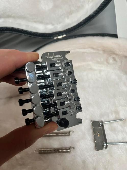 Jackson floyd rose + locking nut, Muziek en Instrumenten, Instrumenten | Onderdelen, Gebruikt, Elektrische gitaar, Ophalen of Verzenden