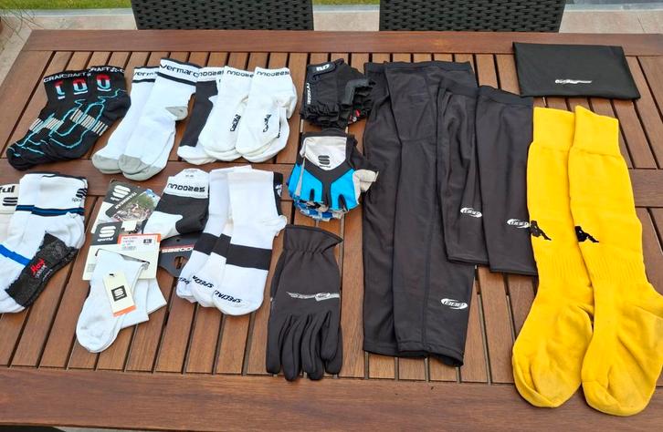 Koersfietsaccessoires, Fietsen en Brommers, Fietsaccessoires | Fietskleding, Zo goed als nieuw, L, Ophalen of Verzenden