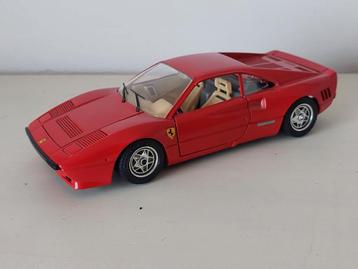 Burago Ferrari GTO 1984 à l'échelle 1:24