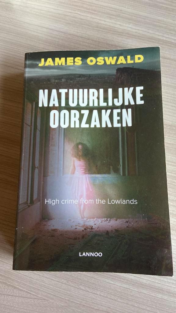 James Oswald - Natuurlijke oorzaken, Livres, Thrillers, Comme neuf, Enlèvement ou Envoi