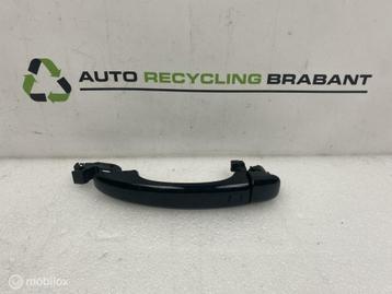 Portiergreep Rechts Voorzijde Audi Q3 8U ORIG  8T0837205A beschikbaar voor biedingen