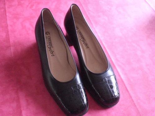 Chaussures cuir noir CHERRY CONFORT pointure 37, Vêtements | Femmes, Chaussures, Porté, Escarpins, Noir, Enlèvement ou Envoi