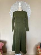 Kaki kleed Zara stretch, Kleding | Dames, Jurken, Ophalen, Maat 38/40 (M), Groen, Onder de knie