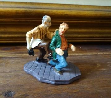 Lemax collectible, Out you go! Figuurtje voor kerstdorp beschikbaar voor biedingen