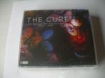 5 CD BOX - THE CURE - 1979 - 1996 - NIEUW IN FOLLIE, Ophalen of Verzenden, 1980 tot 2000, Nieuw in verpakking, Boxset
