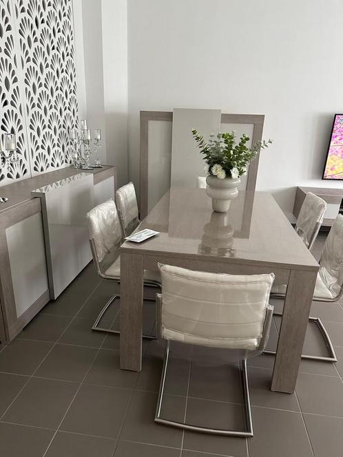 Table Salle à manger complet + 2 armoires 6 chaises, Huis en Inrichting, Complete eetkamers, Zo goed als nieuw, Ophalen
