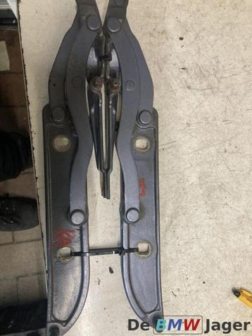 kofferbak scharnier set stahlbleu BMW 3-serie E46 8220073 beschikbaar voor biedingen