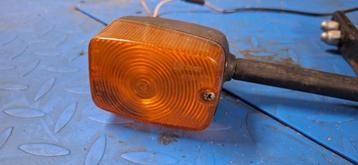 Richtingaanwijzer achter links oldtimer Moto Guzzi V50 III. beschikbaar voor biedingen