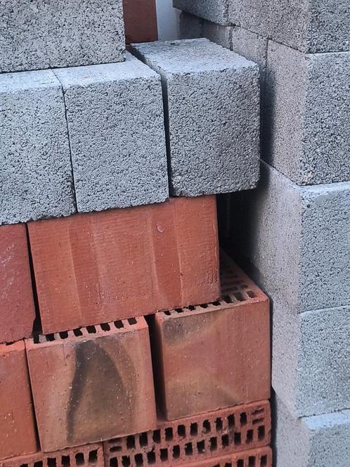 betonblokken en snelbouwstenen – 100€ alles, Doe-het-zelf en Bouw, Metselstenen, Nieuw, Ophalen